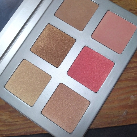 New never Swatched iconic London face pallet - Picture 1 of 5